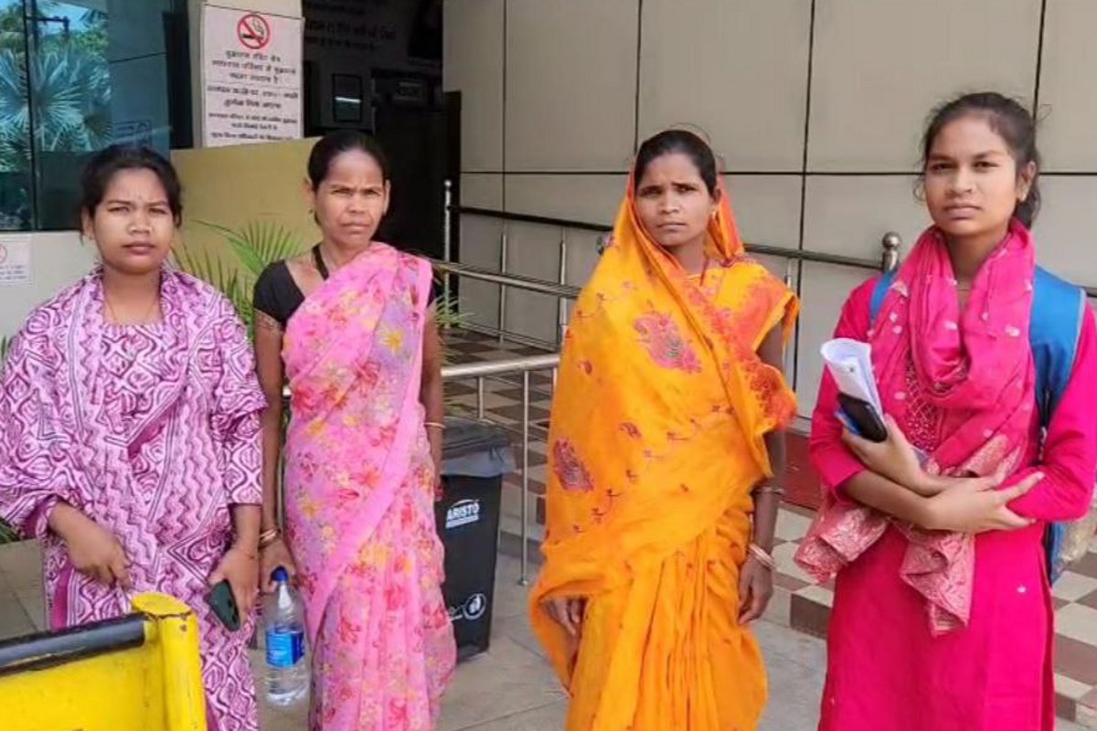 Police beaten women