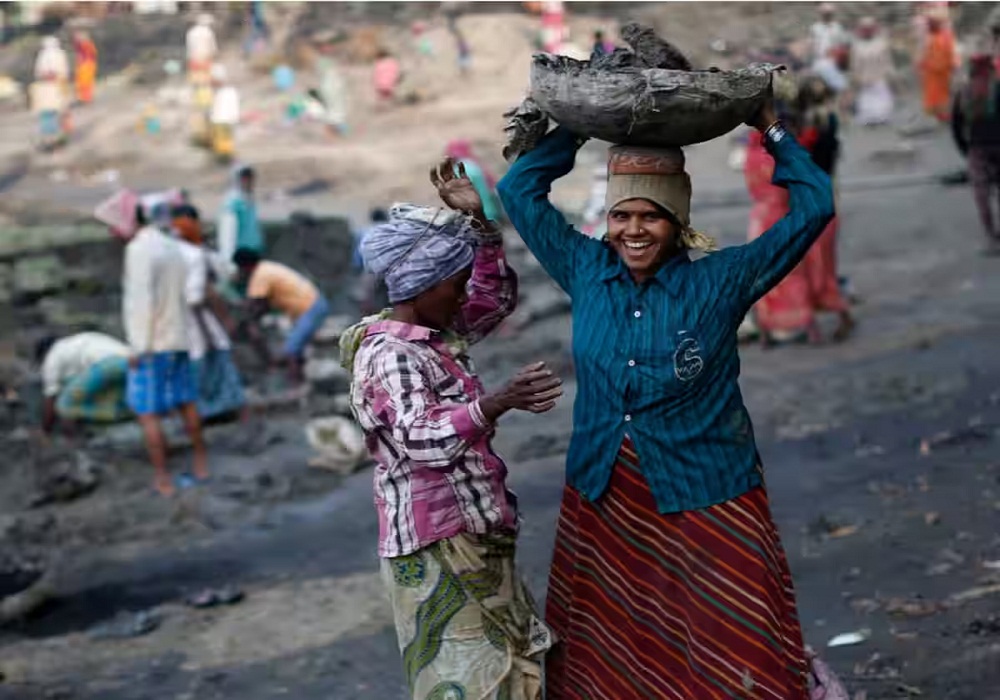 MGNREGA Wage Rate in Chhattisgarh: श्रमिकों के लिए बड़ी खुशखबरी! मनरेगा श्रमिकों की मजदूरी में हुई बढ़ोतरी, अब एक दिन के मिलेंगे इतने रुपए