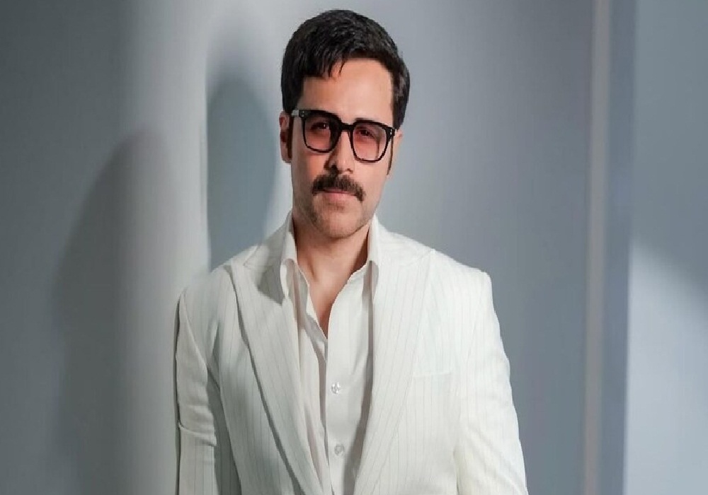 बॉलीवुड के इस दिग्गज स्टार की अचानक बिगड़ी तबीयत, अपकमिंग फिल्म OG की शूटिंग से लेना पड़ा ब्रेक