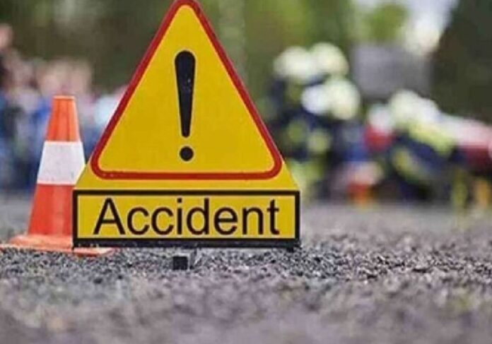Road Accident: भीषण सड़क हादसा, कैंटर ने पुलिस की गाड़ी को मारी जोरदार टक्कर, दरोगा समेत 5 की मौत