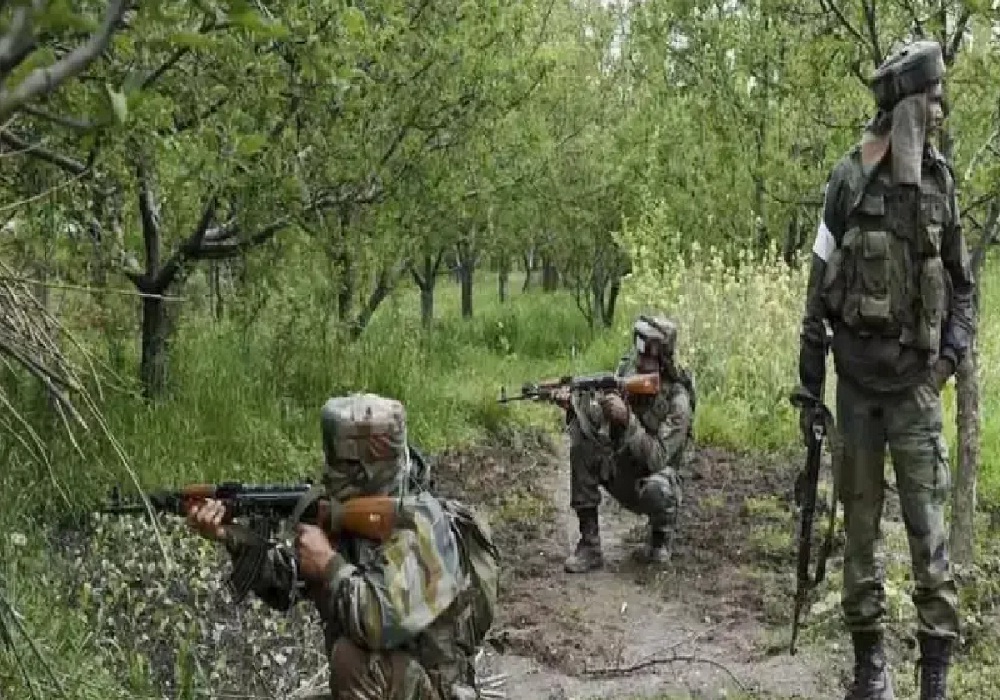 छत्तीसगढ़ में सुरक्षाबलों का बड़ा एनकाउंटर! अब तक 25 नक्सली ढेर, दोनों ओर से चल रही ताबड़तोड़ फायरिंग