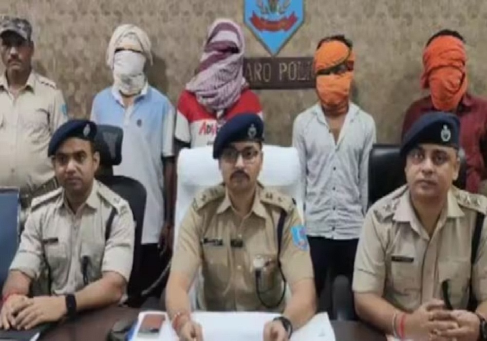 Gang Rape Case: वो चीखती रही लेकिन नहीं माने दरिंदे… जबरदस्ती शराब पिलाकर 4 लोगों ने पति के सामने लूटी पत्नी की इज्जत, फिर…
