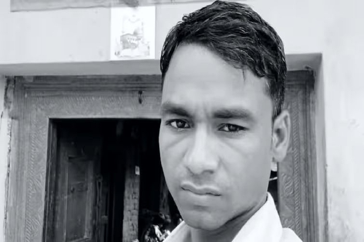 Mob Lynching Case: भीड़ ने पीट-पीट कर युवक को मार डाला! आधी रात GF से मिलने पहुंचा था गांव, फिर ग्रामीणों ने पकड़ा
