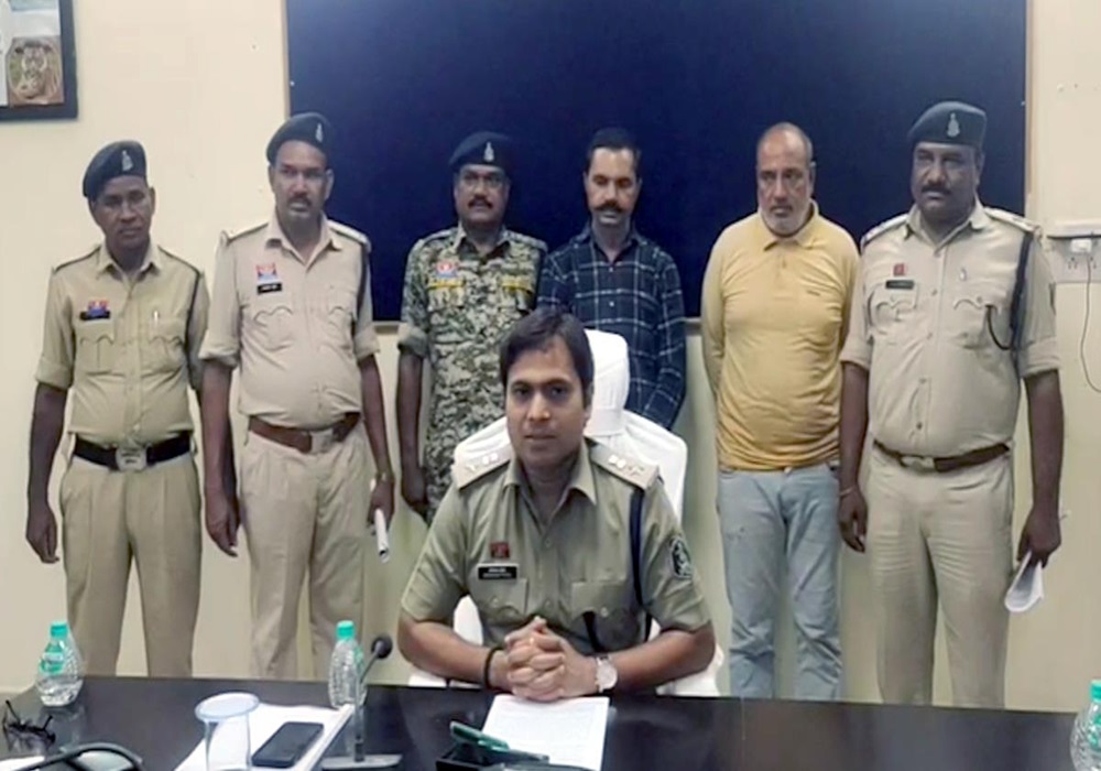 5.53 करोड़ की ठगी में बड़ी कार्रवाई! बीएन गोल्ड रियल एस्टेट कंपनी के दो निदेशक गिरफ्तार, पुलिस ने MP से दबोचा