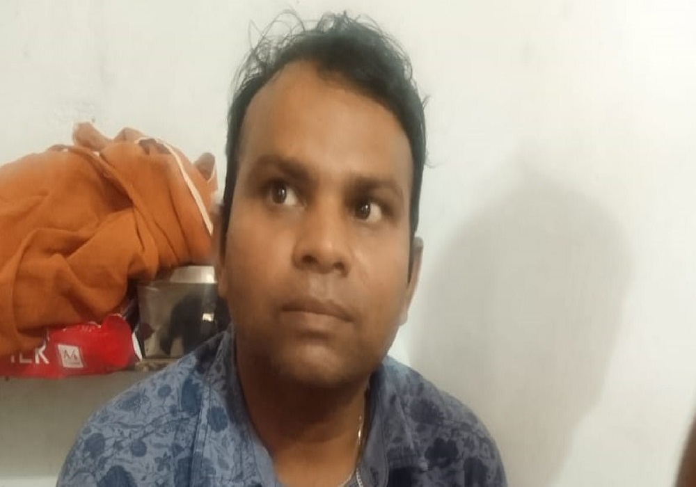 CG ACB Raid: रिश्वतखोर पटवारी… घूस लेते रंगे हाथ गिरफ्तार, दस्तावेज सुधार के लिए मांगे थे पैसे
