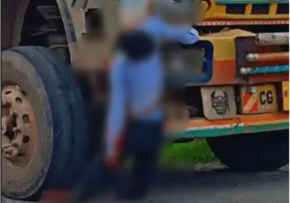 ट्रक ने पति-पत्नी को कुचला… बोनट में फंसी शख्स की लाश को 1KM तक घसीटा, हादसे के पहले शिक्षक को भी मारी टक्कर