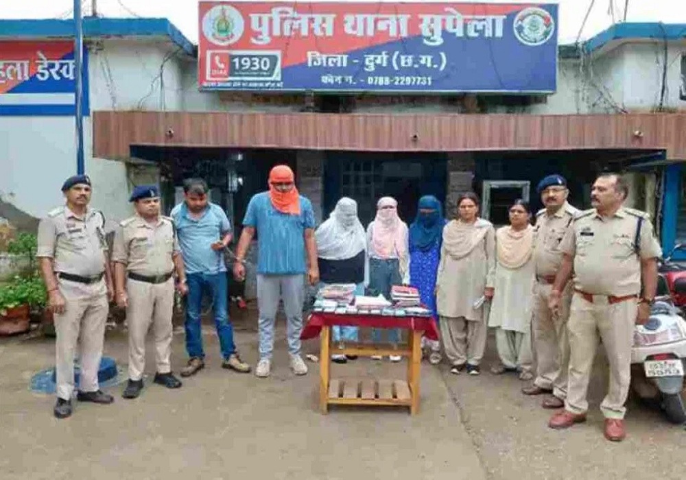Sex Racket Busted: स्पा सेंटर में चल रहा था सेक्स रैकेट, अचानक पहुंची पुलिस, फिर… इस हाल में महिला समेत 5 गिरफ्तार