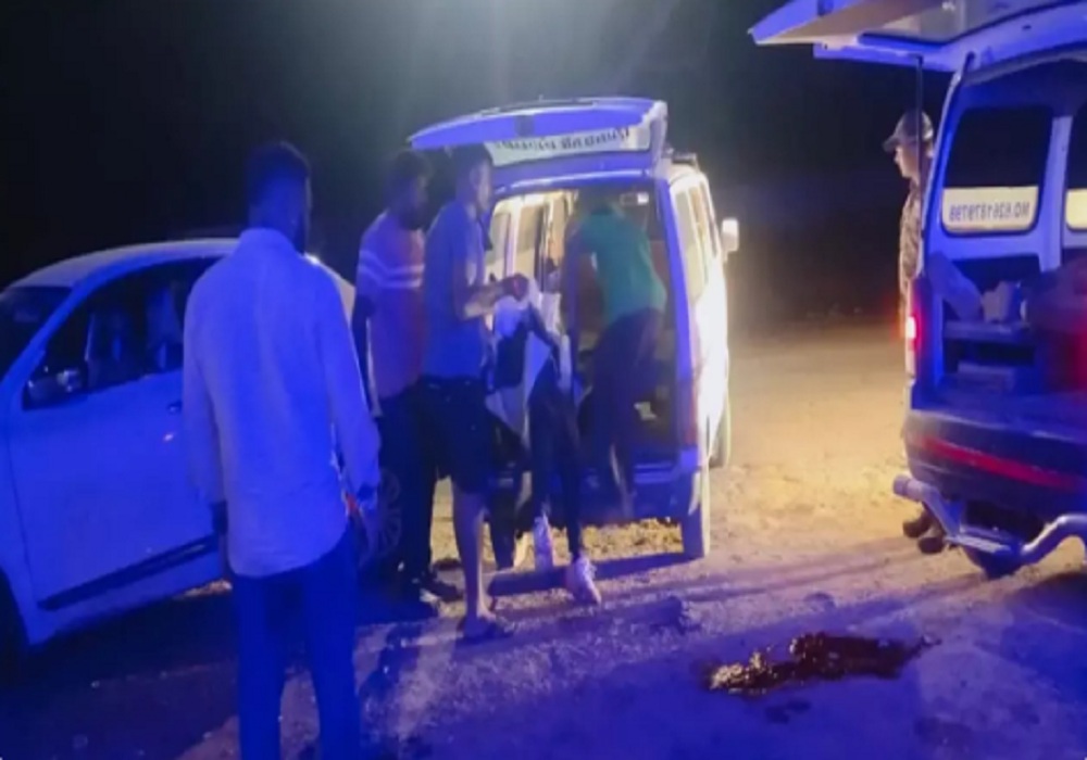Triple Murder Case: धमतरी में 3 युवकों की हत्या, आधी रात बदमाशों ने चाकू से गोदकर मार डाला… जानें क्या है मामला?