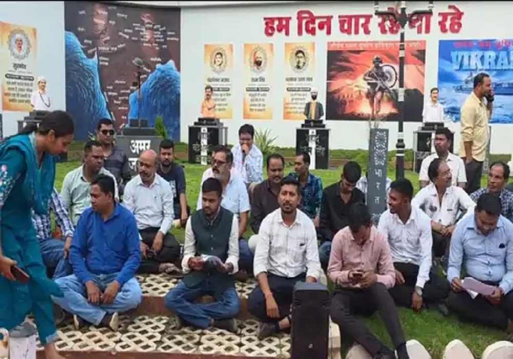 कवर्धा में पत्रकार पर हमला: फैक्ट्री मालिक ने की मारपीट, मोबाइल छीना, फिर…. आरोपी के गिरफ्तारी की मांग