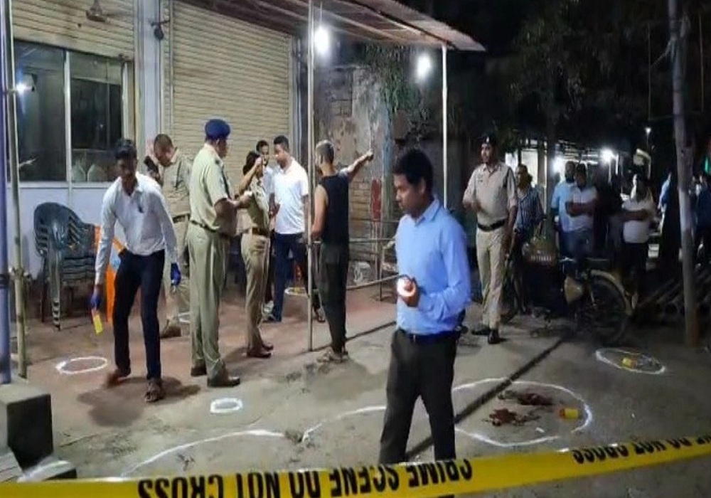 Bilaspur Shooting Case: कांग्रेस नेता के ऑफिस में 10 से 12 राउंड फायरिंग, हमले में दो लोग हुए घायल, इलाके में मचा हड़कंप