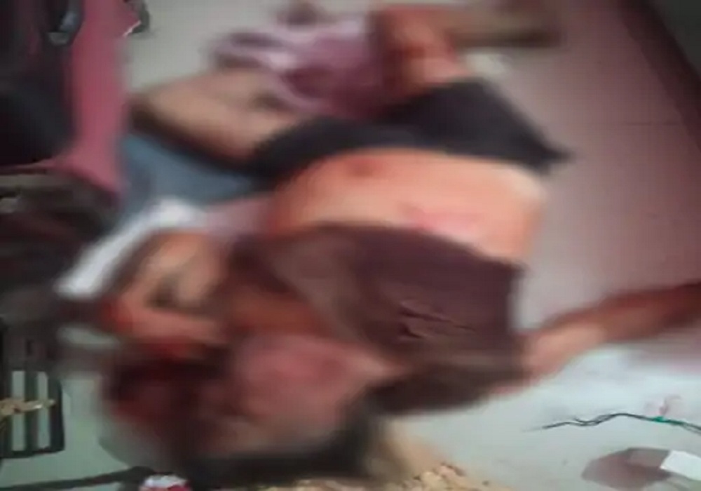 Murder News: बेटे ने पिता को धारदार हथियार से काट डाला… खून से लथपथ मिली लाश, इस बात पर हुआ था विवाद