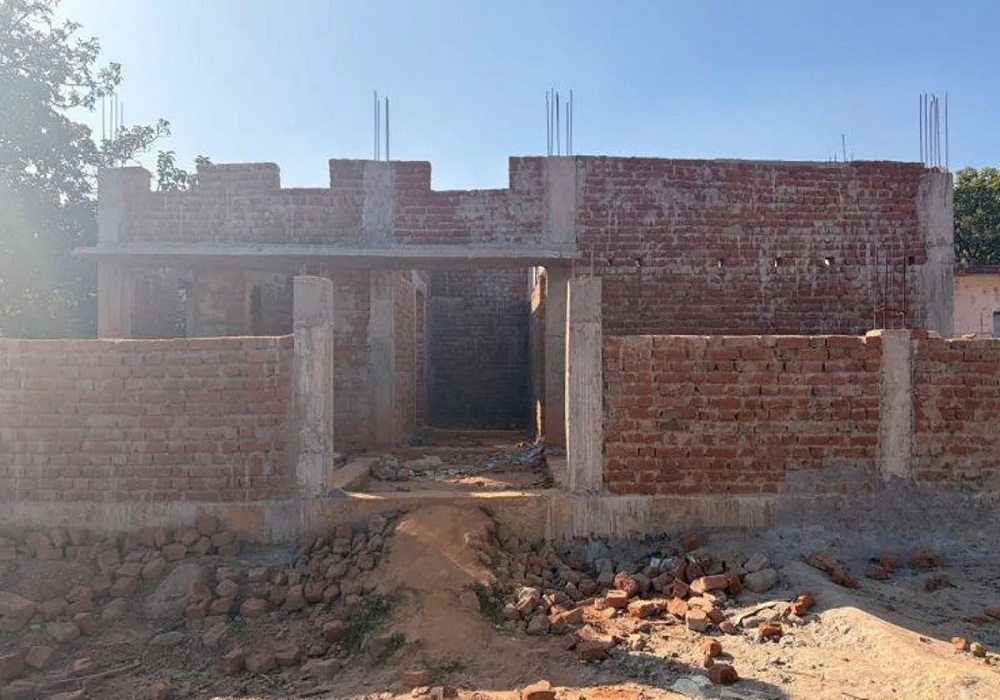 दर्दनाक हादसा: निर्माणाधीन आंगनबाड़ी का छज्जा गिरा, 6वीं के छात्र की दबकर मौत, छाया मातम