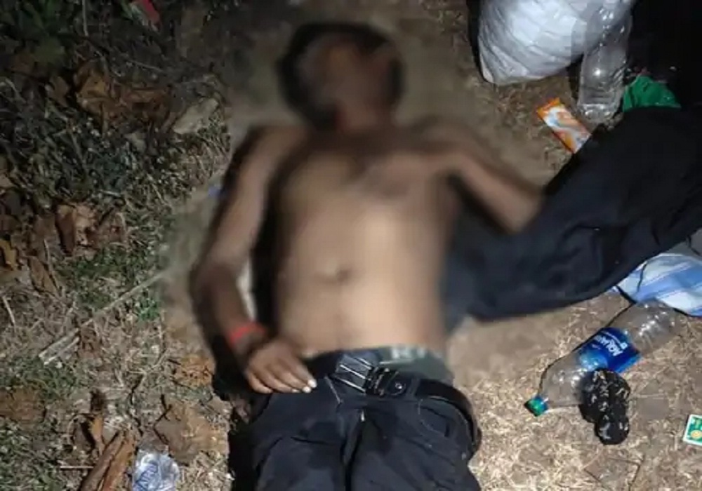 अर्धनग्न अवस्था में मिला युवक का शव, देखकर लोगों में मचा हड़कंप, शरीर पर चोट के निशान भी नहीं